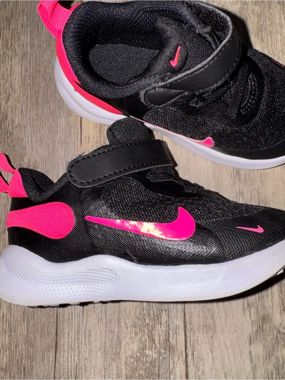 Nike Kids Revolution 7 Pink & Black